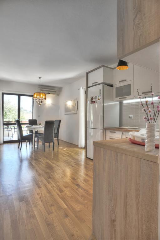 Gregovic Family Apartments Petrovac Exteriör bild