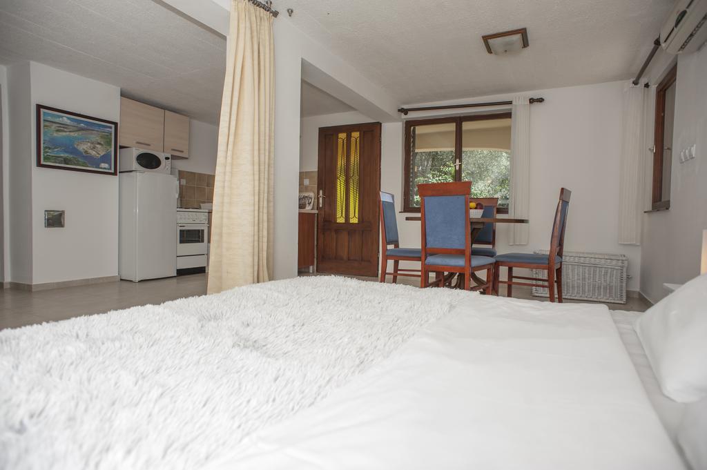 Gregovic Family Apartments Petrovac Exteriör bild