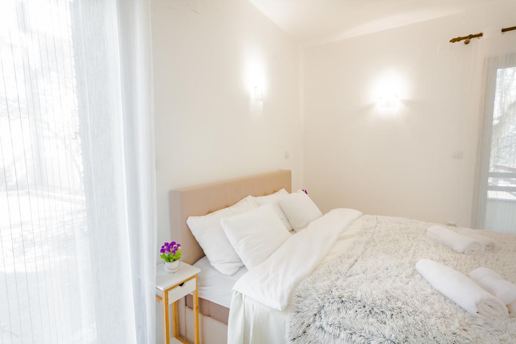 Gregovic Family Apartments Petrovac Exteriör bild