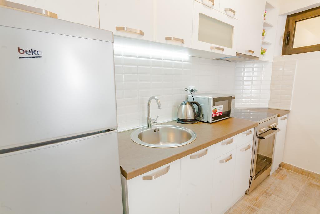Gregovic Family Apartments Petrovac Exteriör bild